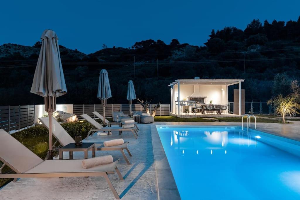 Melissia Luxury Villa Kalamákion Exterior foto