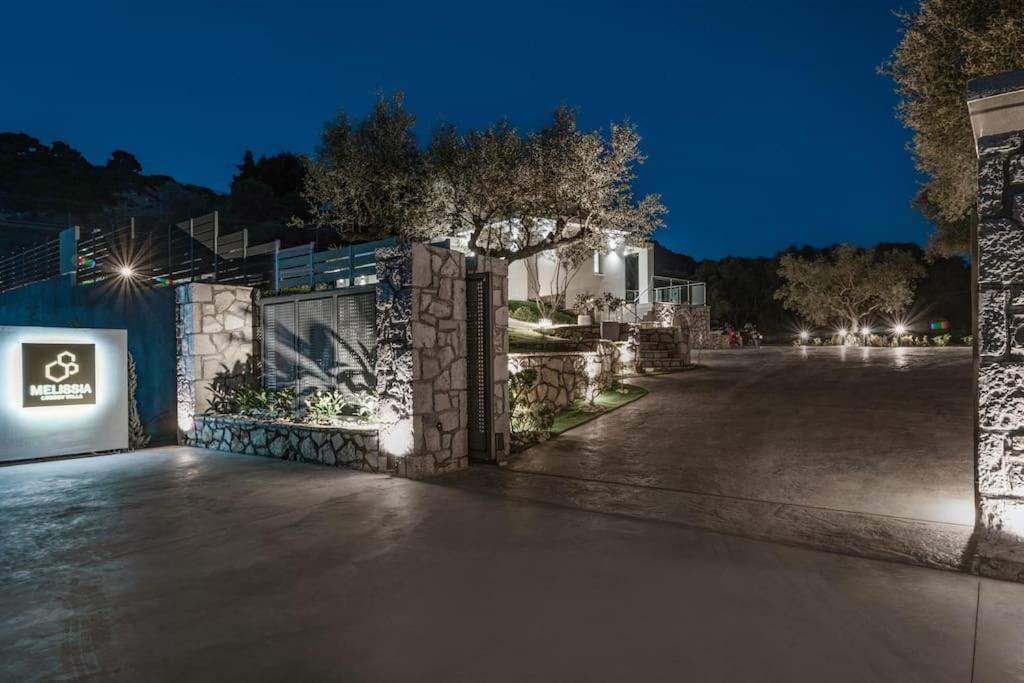 Melissia Luxury Villa Kalamákion Exterior foto